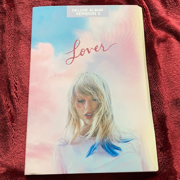 Lover Deluxe Album Versions 1 and 2 - Picture 3 of 6